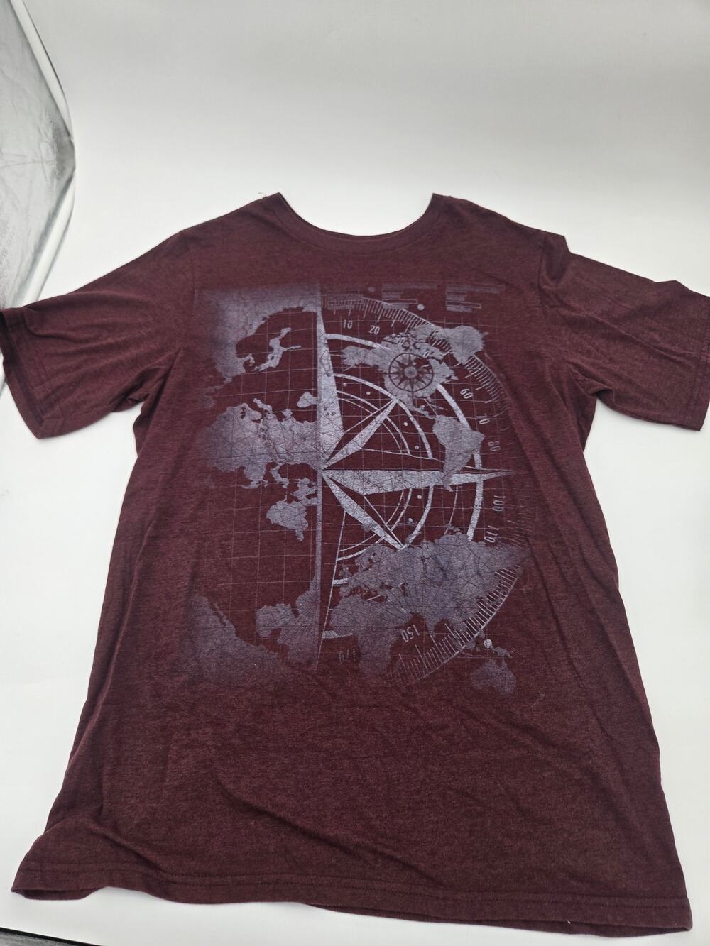 Apt. 9 Vintage World Map Compass Graphic T-Shirt Burgundy Men's Large